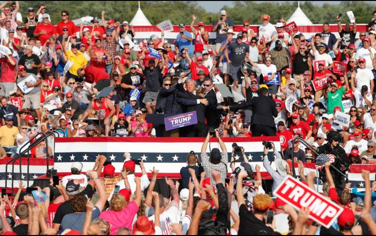 El evento cuatrienal se lleva a cabo no solamente en un momento en que Trump lidera un partido que lo respalda, sino también cuando los demócratas se debaten sobre la viabilidad del presidente Joe Biden. EFE / D. MAXWELL