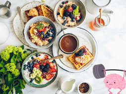 La psiquiatra nutricional recomienda incluir en la dieta ciertos alimentos para mejorar el estado de ánimo y potenciar el funcionamiento del cerebro. ESPECIAL/CANVA