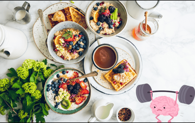 La psiquiatra nutricional recomienda incluir en la dieta ciertos alimentos para mejorar el estado de ánimo y potenciar el funcionamiento del cerebro. ESPECIAL/CANVA