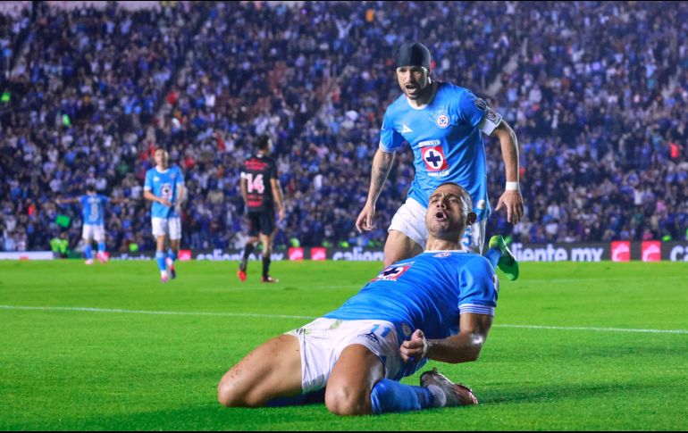 Giorgos Giakoumakis debutó como goleador en la Liga MX con un doblete. IMAGO7/M. Contreras