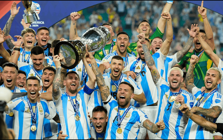 La declaración se dio unas horas después de que un funcionario del mismo gobierno consideró públicamente que el capitán Lionel Messi debía 