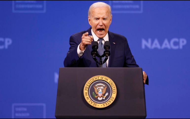 Fuentes de la campaña dijeron que Biden no tiene planes de retirarse y está comprometido a honrar a los votantes que lo eligieron. EFE