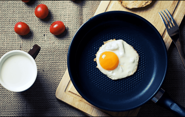 Con el cuidado adecuado, estas sartenes pueden ser aliadas duraderas en la cocina, facilitando la preparación de comidas saludables y deliciosas sin comprometer la seguridad ni el sabor. CANVA