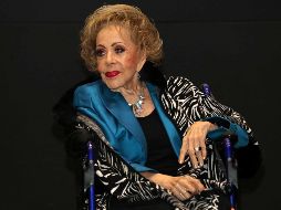 La salud de la actriz Silvia Pinal ha generado inquietud recientemente, ya que el pasado 21 de noviembre fue hospitalizada de emergencia debido a una infección en las vías urinarias, arritmia cardíaca y presión arterial baja. SUN / ARCHIVO