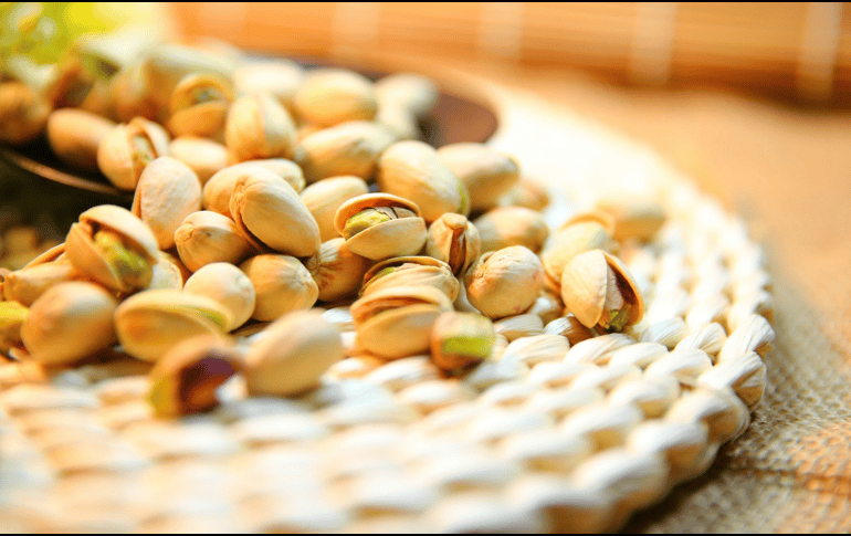 Los pistaches no solo son sabrosos, sino que también son una excelente adición a una dieta equilibrada debido a sus numerosos beneficios para la salud.  CANVA