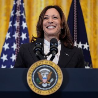 Se disparan los apoyos demócratas para la candidatura de Kamala Harris