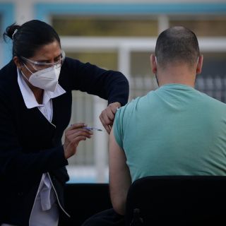 Estas son las nuevas variantes del COVID por las que hay que vacunarse