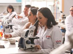 Desde programas en el área de la salud como Nutrición y Psicología, hasta carreras en Ingeniería en Mecatrónica o en Tecnologías de la Información, la UVM ofrece educación de calidad. ESPECIAL