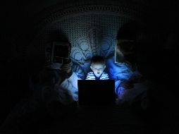 Dormir después de la 1:00 am puede desencadenar una serie de efectos negativos en el cerebro y en el cuerpo debido a la alteración del ritmo circadiano natural. UNSPLASH/Ludovic Toinel