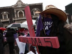 En varias ocasiones desde que se conoció el feminicidio, familiares, amigos y compañeros del gremio médico marcharon en calles de Los Cabos y La Paz para exigir justicia ante el crimen cometido contra la doctora. SUN/ ARCHIVO.