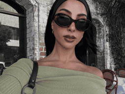 María compartió una serie de fotos de un viaje que hizo para festejar su cumpleaños en las que se le ve con una bonita y curiosa bolsa Prada. INSTAGRAM/ oficialmariachacon