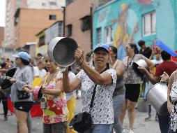 Distintos barrios se han unido a esta protesta, como Palo Verde, Terrazas del Ávila, el Junquito, Caricuao y El Valle. AP / C. HERNÁNDEZ