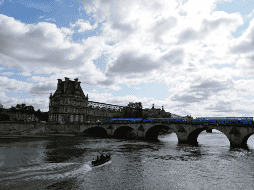 Se habla de la posibilidad de que el triatlón se reduzca a duatlón en caso de no contar con el Sena en buenas condiciones, lo cual excluiría el nado. AP / ARCHIVO