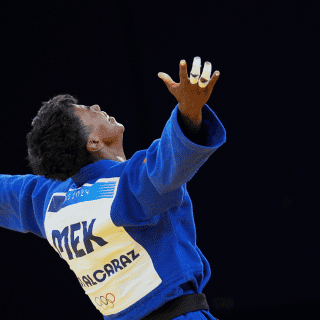 Mexicanos celebran en redes histórica medalla de Prisca Awiti