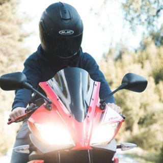 ¿Cuánto es la multa por no traer casco de motociclista en Jalisco?