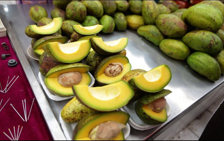 El aguacate comienza a volverse un lujo para los mexicanos, pese a que se siembra en nuestra tierra. NTX/ ARCHIVO