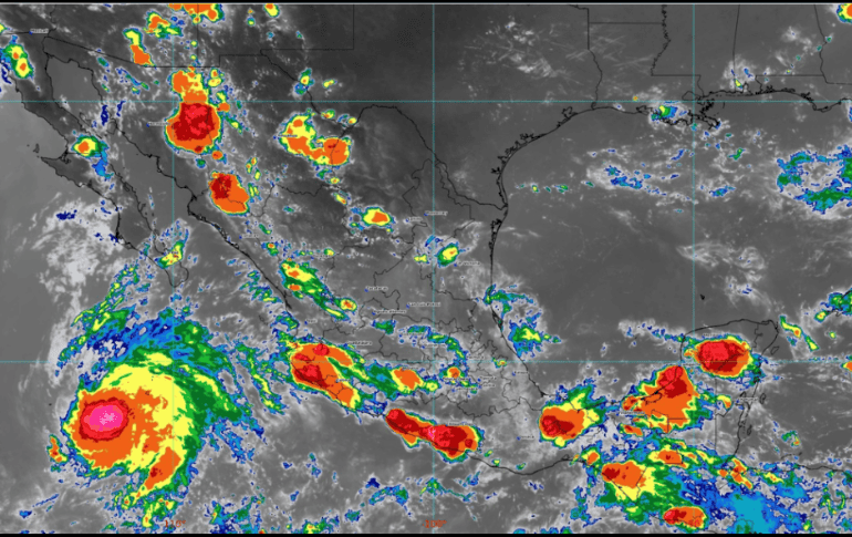 La tormenta tropical “Carlotta” se prevé provocará hoy lluvias puntuales muy fuertes en Jalisco. CORTESÍA/Conagua.