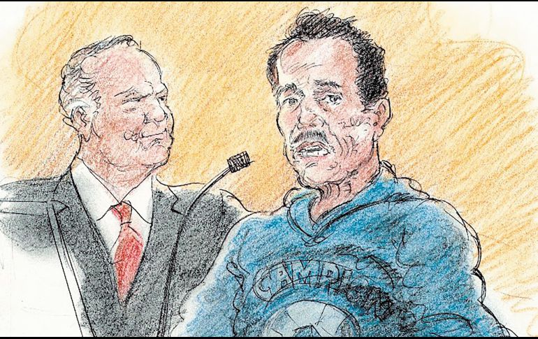 “El Mayo” Zambada, en color azul, durante su comparecencia en el tribunal. ESPECIAL