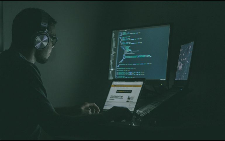 La facilidad de robo de datos y fotografías con las que se mueven actualmente las redes sociales da pie a extorsiones y falsificación de identidad. UNSPLASH/ Jefferson Santos