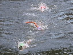 Las condiciones del río han generado polémica y provocaron incluso el aplazamiento de la prueba masculina por un día y la suspensión de entrenamientos. EFE/ M. GUTIÉRREZ