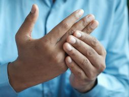 Para las personas que sufren esta enfermedad se recomiendan ejercicios físicos de bajo impacto; aquí te dejamos algunos de ellos. UNSPLASH/ Towfiqu barbhuiya