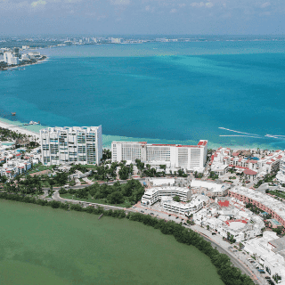 Reportan apagón en Cancún y Playa del Carmen