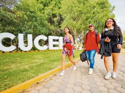 Cuatro de cada 10 aspirantes lograron un sitio para estudiar bachillerato, carreras técnicas y licenciaturas en la Universidad de Guadalajara. EL INFORMADOR/ A. Navarro