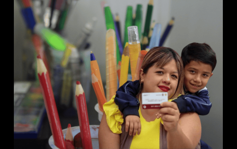 Es importante notar que estas cantidades se otorgan anualmente por familia, sin importar cuántos hijos tengan. ESPECIAL / Unsplash