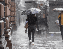 El domingo y lunes, la zona de baja presión o posible ciclón tropical se desplazará frente a las costas de Michoacán, Colima y Jalisco. SUN / ARCHIVO