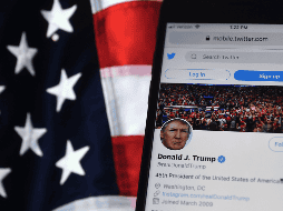 Trump fue vetado de X y Facebook en el año 2021, por incitación a la violencia en el caso del asalto al Capitolio. AFP / ARCHIVO
