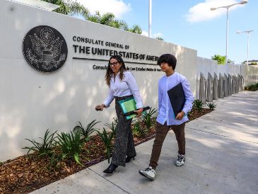 La medida aplica solo para aquellas personas quienes estén aplicando por una visa de tipo J, M o F. EL INFORMADOR/ARCHIVO