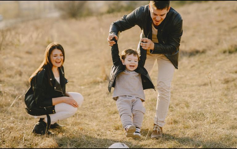 La cantidad de jóvenes adultos que residen con sus padres ha crecido en varios países de la OCDE. Pexels