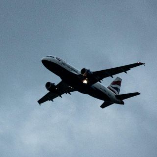 Al menos 53 vuelos cancelados por temporal de lluvias en España