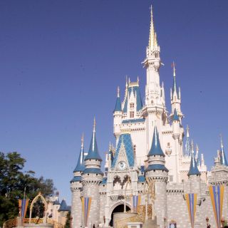 Disney busca eludir demanda por muerte por intoxicación con cláusula de Disney+
