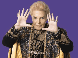 El astrólogo te invita a cambiar la duda y la crítica por amor y afirmación. FACEBOOK/WALTER MERCADO