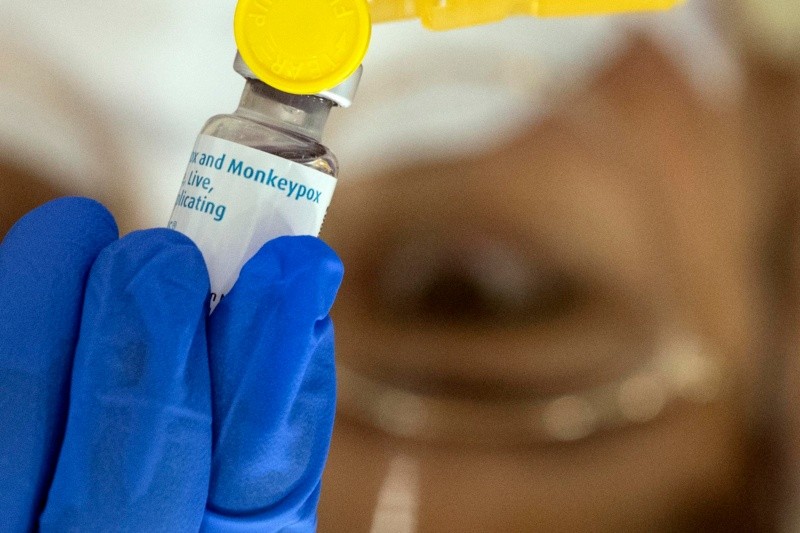 De acuerdo con la OMS, actualmente existe medio millón de una de las dos vacunas que se han desarrollado en procesos rápidos contra la Mpox o Viruela del Mono.&nbsp;EFE/ ARCHIVO