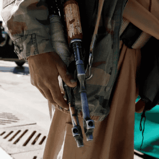 Ataque en el sur de Yemen deja 12 militares muertos