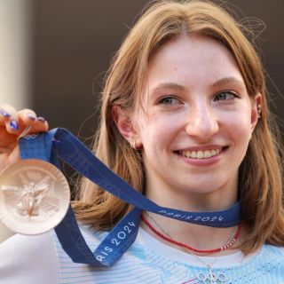 Gimnasta rumana recibe medalla de bronce tras polémica en París 2024