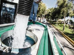 El Sacmex, en coordinación con la alcaldía Gustavo A. Madero, implementará un operativo emergente de suministro de agua potable a través de pipas gratuitas. SUN/Archivo