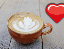 Desde reducir el riesgo de muerte prematura hasta proteger la salud del corazón y del hígado, el café es una bebida útil para quienes pasan mucho tiempo sentados. EFE / ARCHIVO