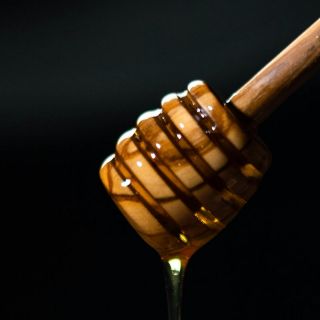 ¿Qué es la miel de manuka y cómo ayuda frente al cáncer de mama?