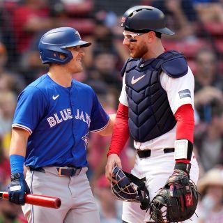 MLB: Danny Jansen hace historia al jugar para dos equipos en un mismo encuentro