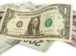 El dólar ha subido un 2.02%, y en el último año ha acumulado un incremento del 14.27%. Pixabay / Unsplash / Canva