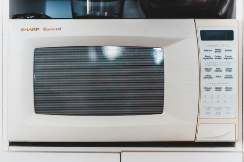 ¿El horno de microondas provoca cáncer? UNSPLASH/ Erik Mclean&nbsp;