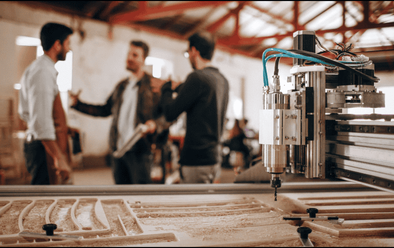 La jornada laboral de cuatro días ofrece una propuesta prometedora para mejorar la productividad y el equilibrio entre la vida laboral y personal, aunque su implementación exitosa requiere una planificación cuidadosa y ajustes en las prácticas laborales y organizativas. CANVA