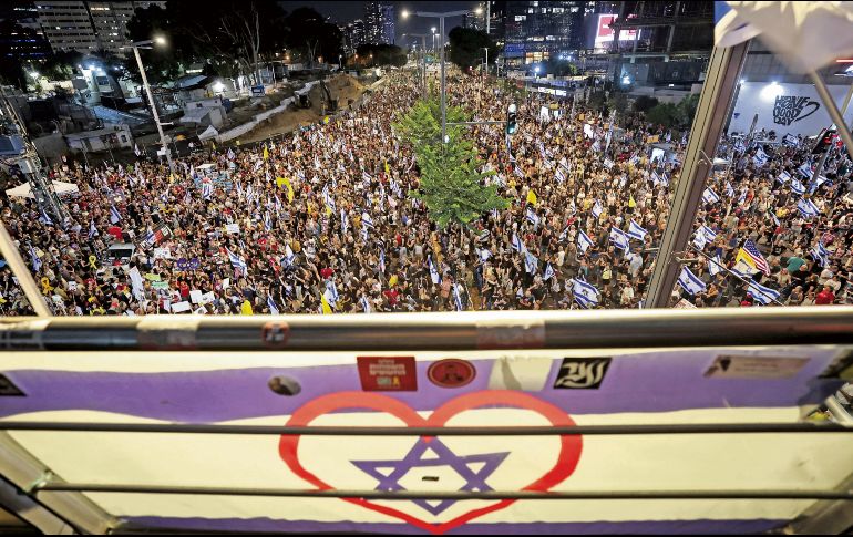 Miles salieron a las calles después de que fueron asesinados seis rehenes israelitas. EFE