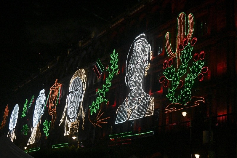 Así luce el Zócalo capitalino, todo listo para la celebración. X / @GobCDMX&nbsp;