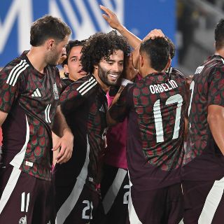 México golea a Nueva Zelanda en el debut de Javier Aguirre