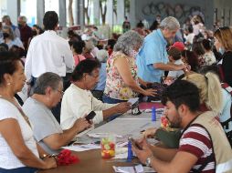 Los adultos mexicanos mayores a 65 años recibirán estos días el pago correspondiente al bimestre de septiembre-octubre. EL INFORMADOR/ ARCHIVO