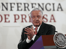 López Obrador recordó que hasta ahora había tenido un acuerdo con su familia y, en especial con sus hijos, de que durante su mandato no iban a trabajar en el Gobierno y lo han cumplido. EFE / M. Guzmán